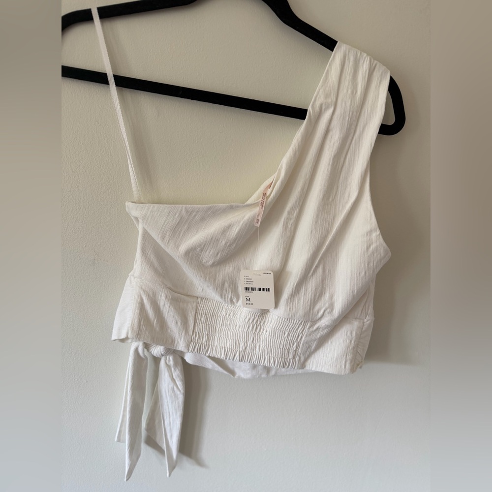 Free People One Shoulder Wrap Tie Crop Top White NWT Size M Boho Summ - Picture 3 of 4